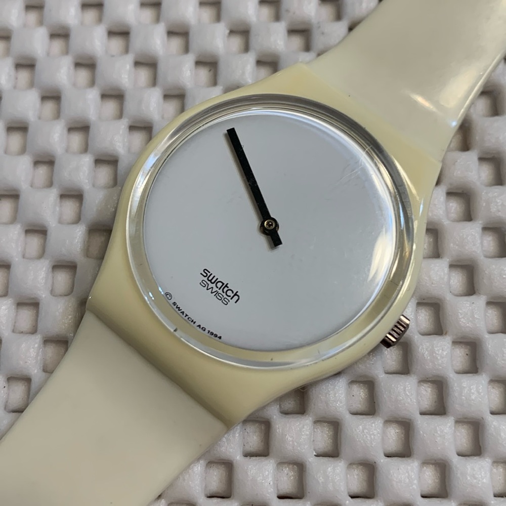 Swatch Watch - GW116 - BLACK MINUTES